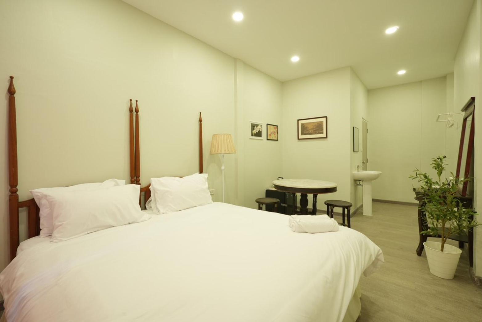 Hidden Dragon X Yaowarat Road Apartment Bangkok Exterior photo