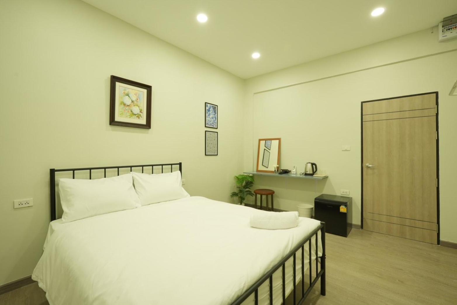Hidden Dragon X Yaowarat Road Apartment Bangkok Exterior photo
